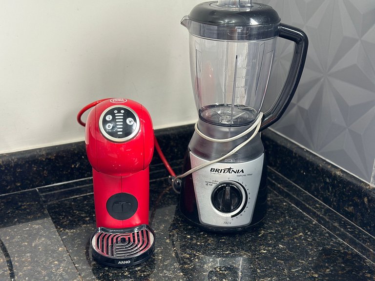 Apto na Guilhermina - Melhor Localização c/ Wi-Fi