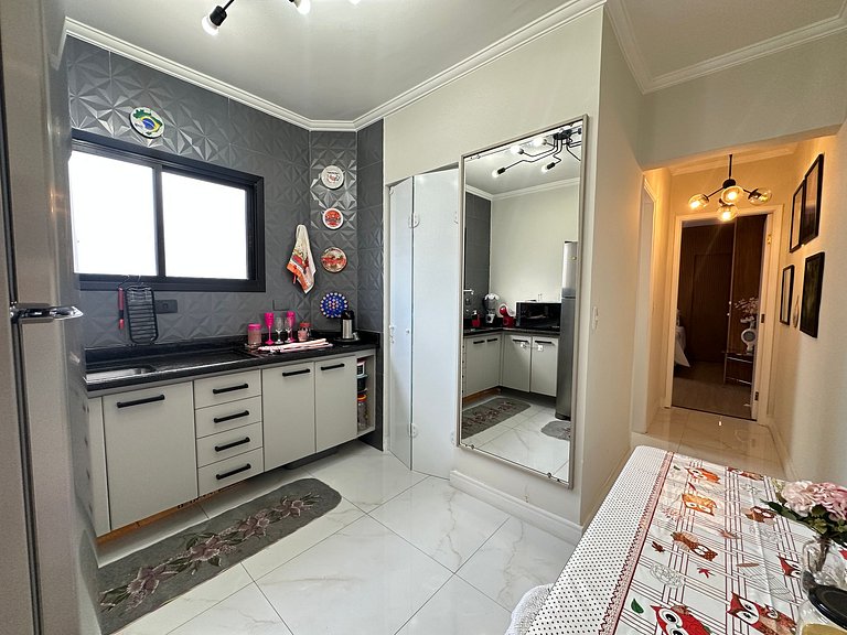 Apto na Guilhermina - Melhor Localização c/ Wi-Fi