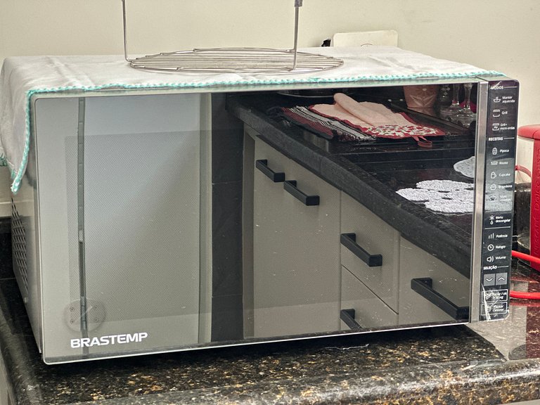 Apto na Guilhermina - Melhor Localização c/ Wi-Fi