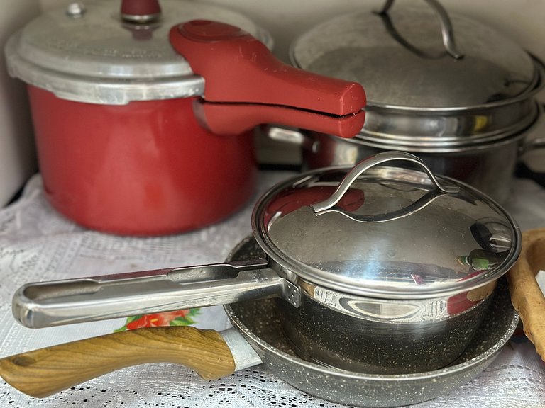 Apto na Guilhermina - Melhor Localização c/ Wi-Fi