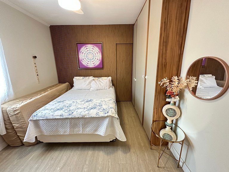 Apto na Guilhermina - Melhor Localização c/ Wi-Fi