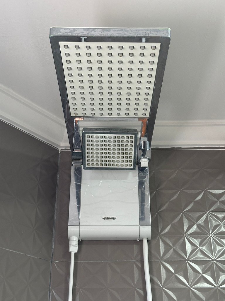 Apto na Guilhermina - Melhor Localização c/ Wi-Fi