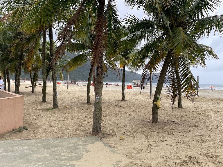 Apto com Wi-Fi a 1 quadra da praia no Forte