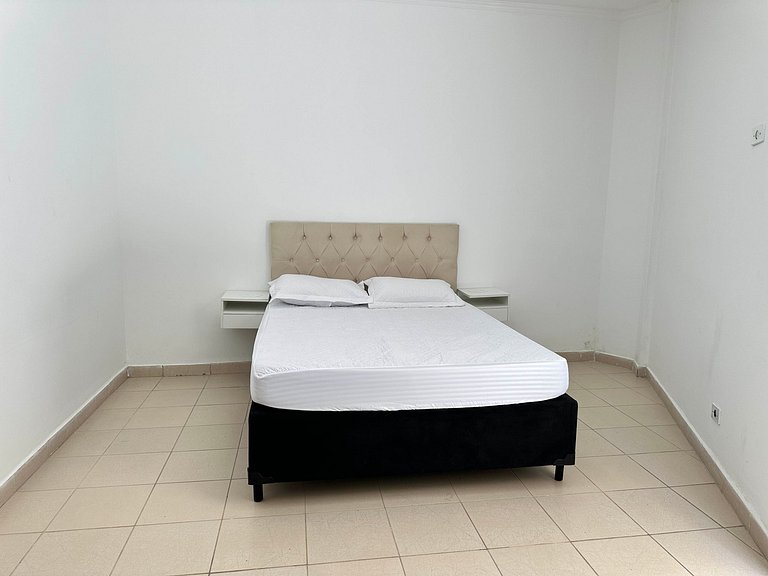 Vila Caiçara: Conforto, Wi-Fi e Cozinha Equipada