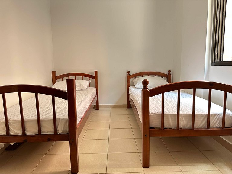 Vila Caiçara: Conforto, Wi-Fi e Cozinha Equipada