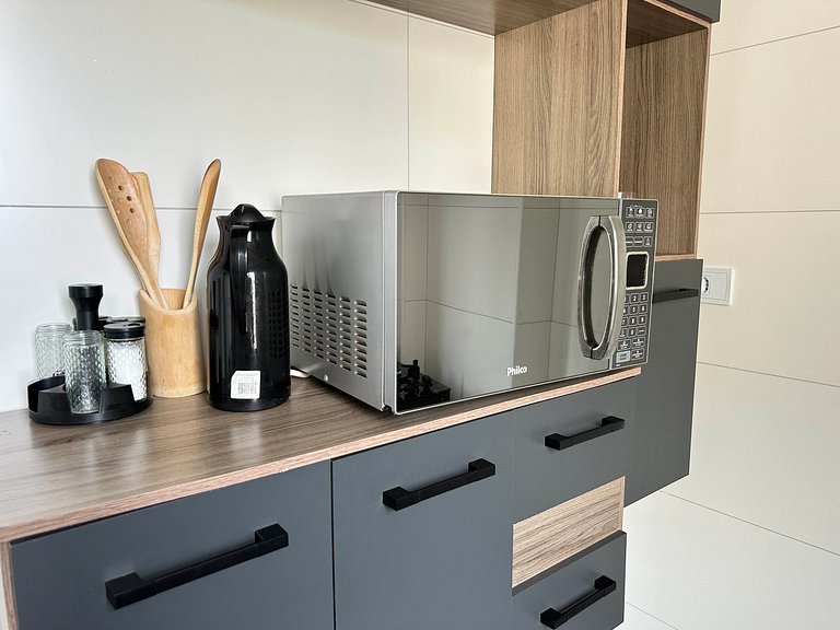 Litoral com Conforto: Vista Mar e Brisa Leve