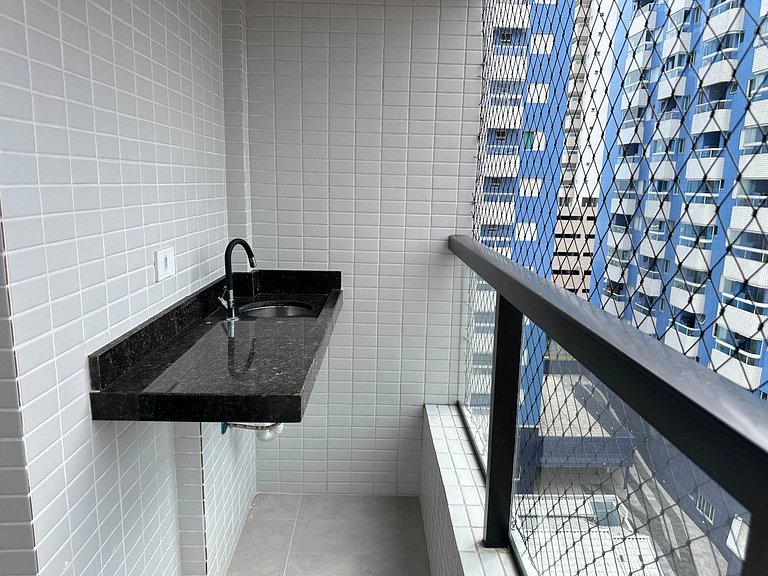 Litoral com Conforto: Vista Mar e Brisa Leve