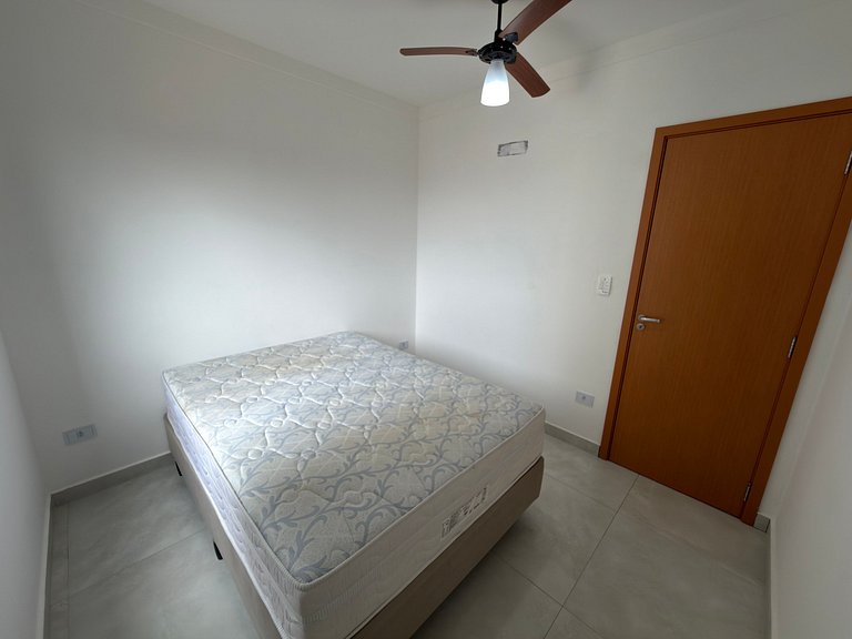 Litoral com Conforto: Vista Mar e Brisa Leve