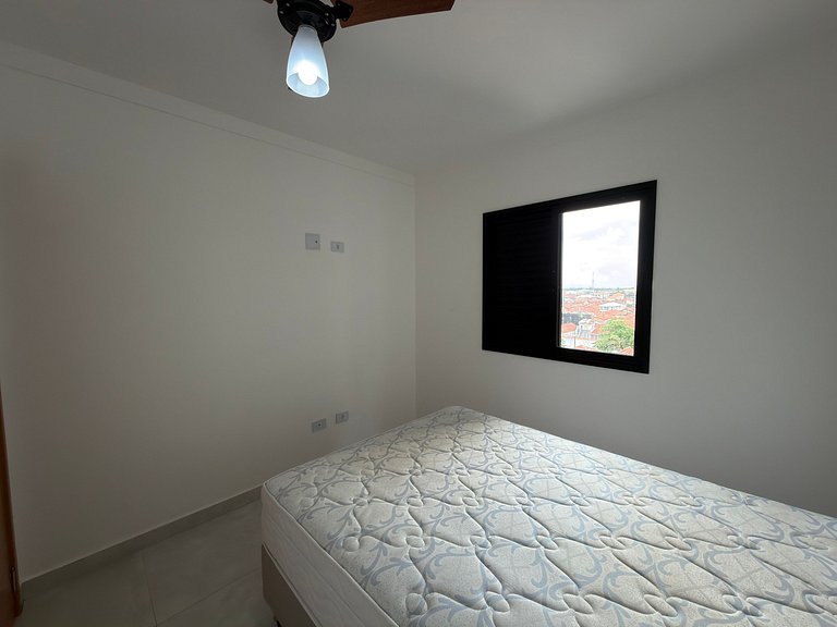 Litoral com Conforto: Vista Mar e Brisa Leve