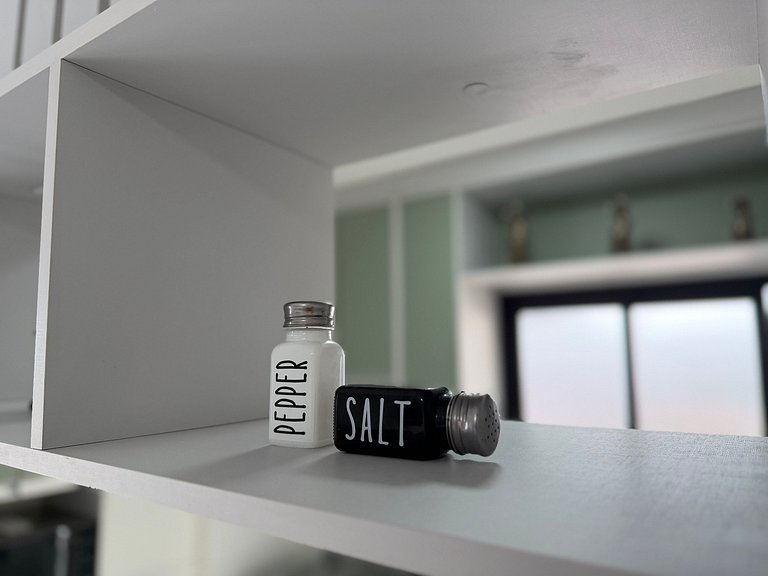 Litoral com Conforto: Vista Mar e Brisa Leve