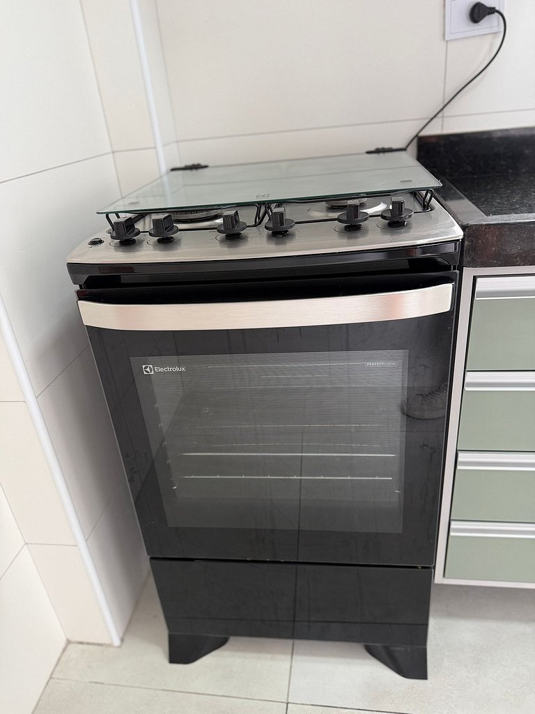 Litoral com Conforto: Vista Mar e Brisa Leve