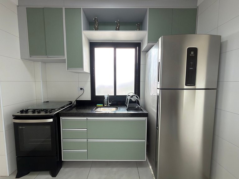 Litoral com Conforto: Vista Mar e Brisa Leve