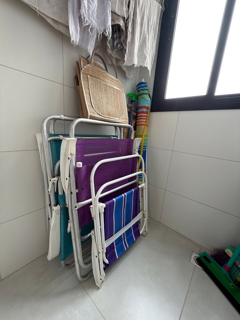 Litoral com Conforto: Vista Mar e Brisa Leve