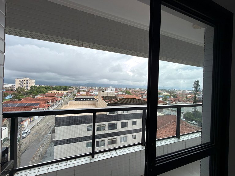 Litoral com Conforto: Vista Mar e Brisa Leve