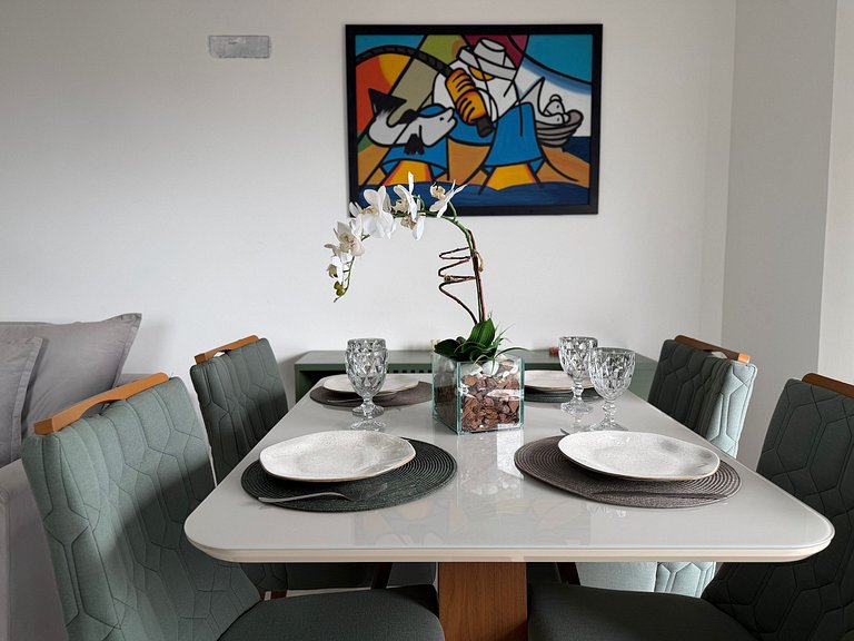 Litoral com Conforto: Vista Mar e Brisa Leve