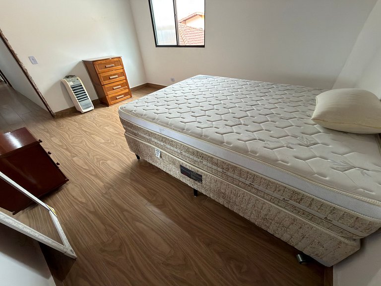 Refúgio na Aviação: Bilhar, Lazer e Conforto