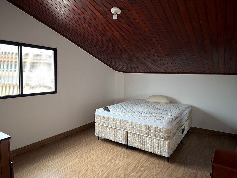 Refúgio na Aviação: Bilhar, Lazer e Conforto