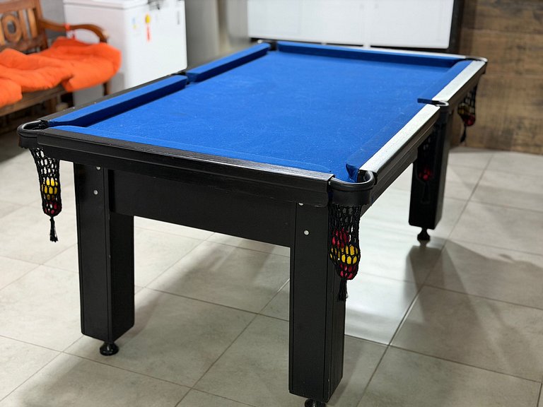 Refúgio na Aviação: Bilhar, Lazer e Conforto