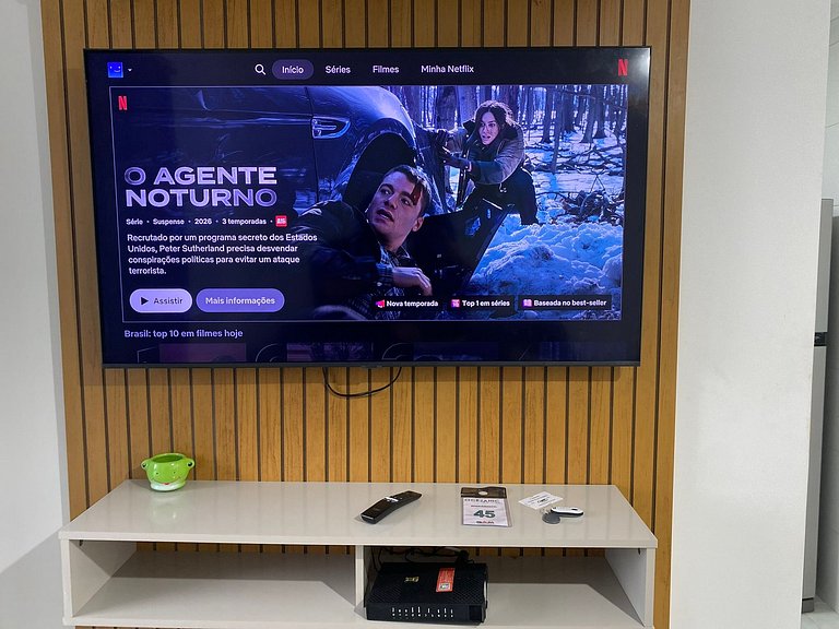 Litoral com Conforto: Vista Mar e Brisa Leve