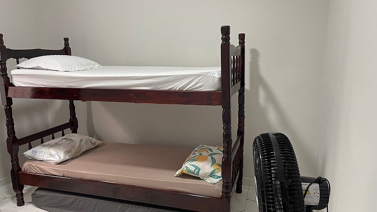 Refúgio com Bilhar e Lazer Completo no Caiçara