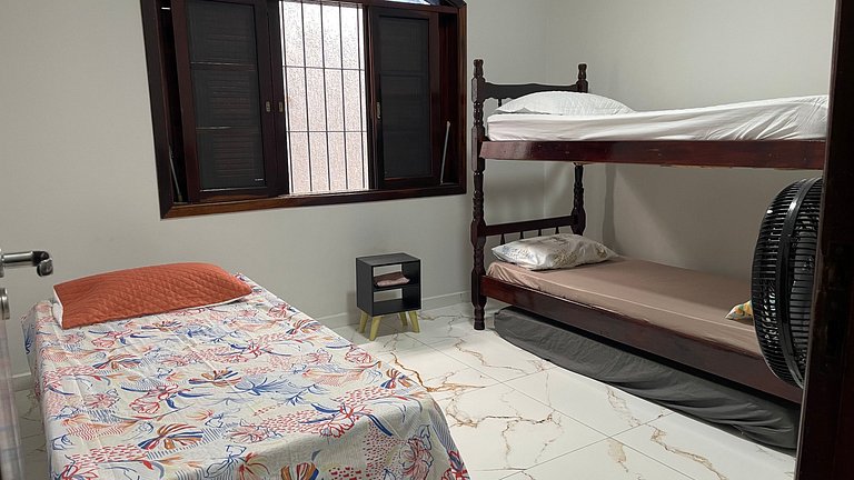 Refúgio com Bilhar e Lazer Completo no Caiçara