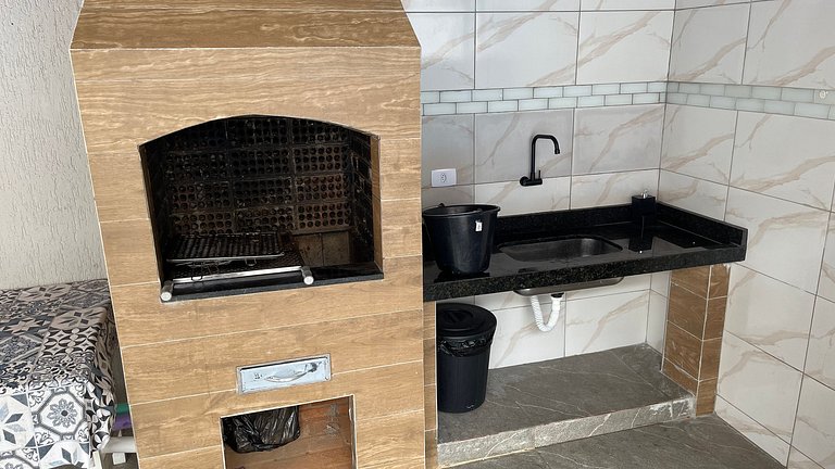 Refúgio com Bilhar e Lazer Completo no Caiçara