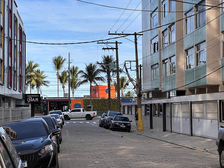 Poucos passos da Praia Próximo a Tudo