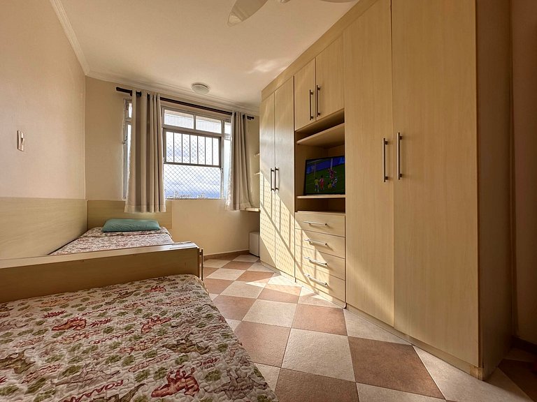 Poucos passos da Praia Próximo a Tudo