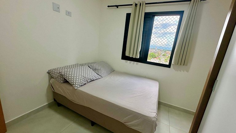 Litoral com Conforto: Vista Mar e Brisa Leve
