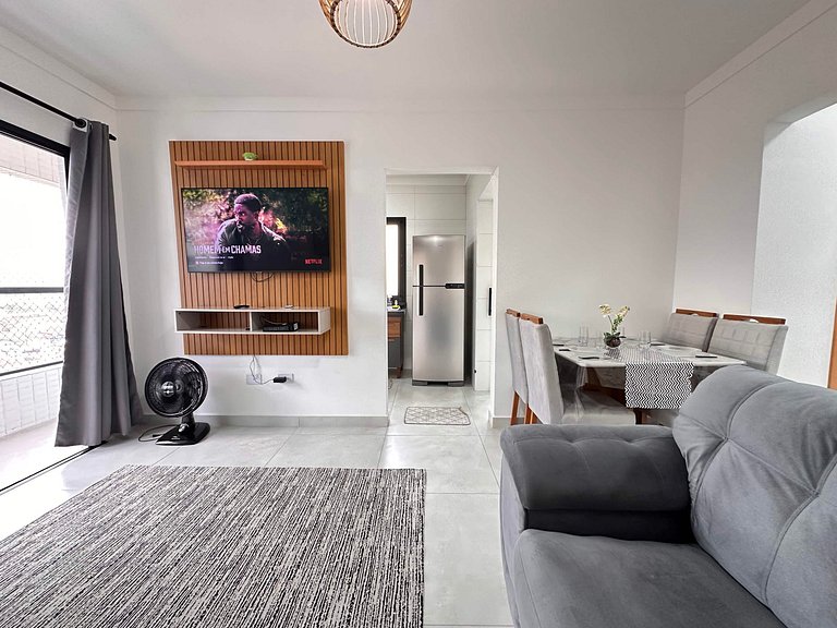 Litoral com Conforto: Vista Mar e Brisa Leve