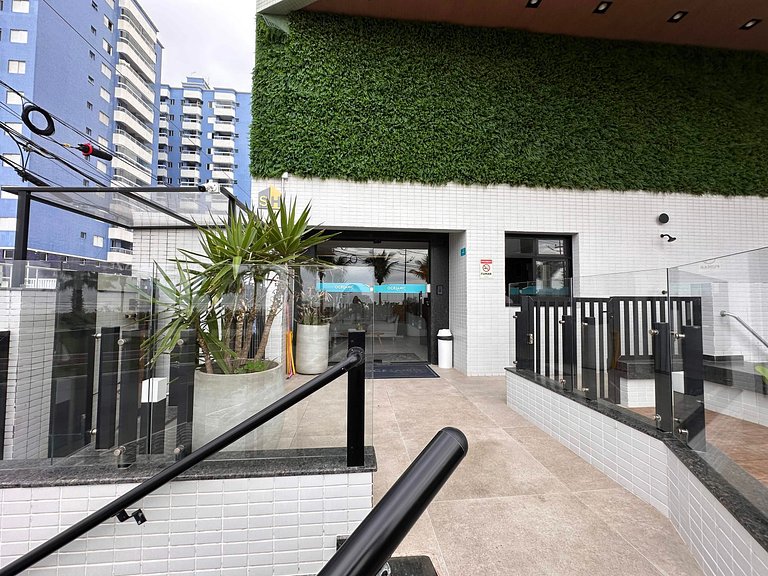 Litoral com Conforto: Vista Mar e Brisa Leve